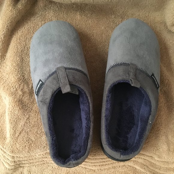 Isotoner Slip-Ons - Picture 1 of 5